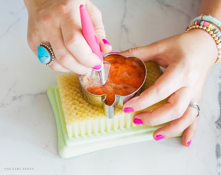 DIY Felt Pumpkin Wreath with Clover's Needle Felting Tools
